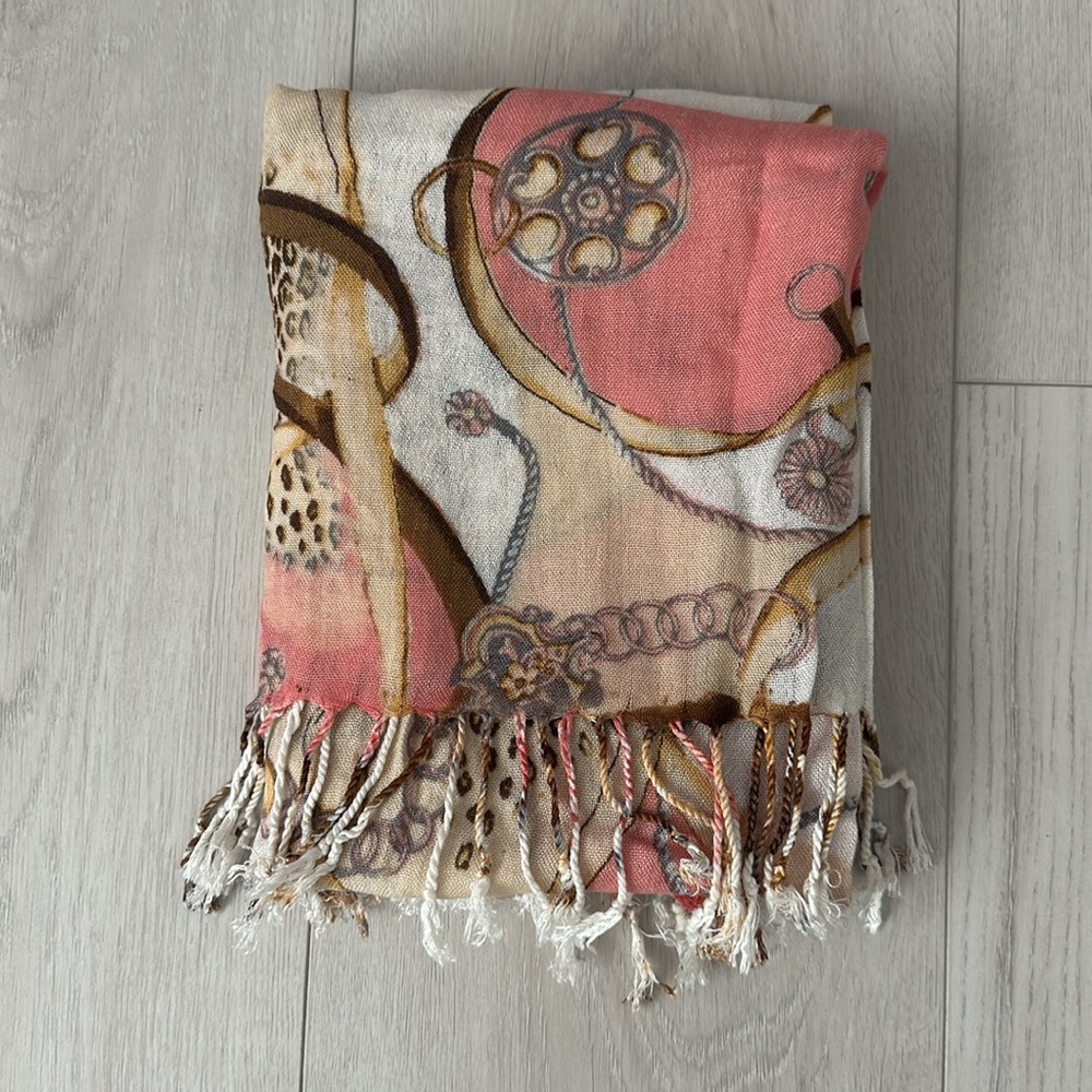 Cache print scarf - Picture 9 of 9